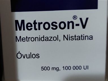 Óvulos de Metronidazol con Nistatina caja con 12 óvulos vencen agosto 2025 - Img 60834128