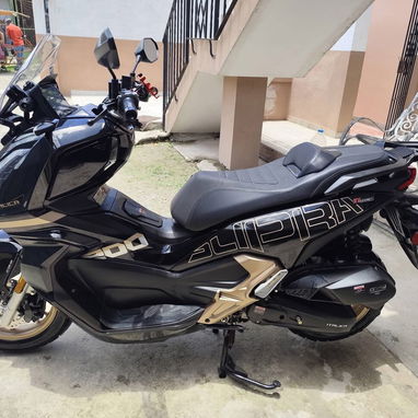 CAMBIO Y DOY 7 MIL USD Y TRICICLO DE COMBUSTION Y DOS MOTOS UNA RACING LINDISIMA Y UNA SCOOTER SUPRA ITALICA 300 CC - 6/6