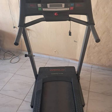 Vendo caminadora eléctrica de uso pero en perfecto estado. En 550 usd - Img 121049741