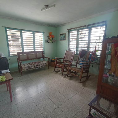 Se Vende casa Amplia con Pozo propio En Holguin en 6500 - 10/10