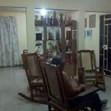 Se vende espaciosa Residencia de 2 niveles en la ciudad de Holguín - Img 95667289