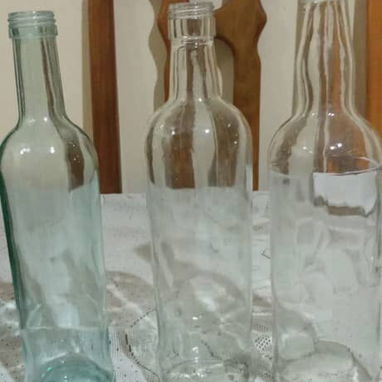 Vendo estos tipos de botellas, ver fotos. interesados llamra a MArta 58407683 - Img 110889327