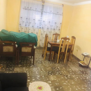 "$6500 SIN AJUSTE. En venta  apartamento de un edificio (1er piso) en El  Roble.Guanabacoa. - 2/10