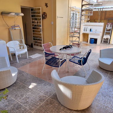 SE VENDE UNA PROPIEDAD EN PERFECTAS CONDICIONES CERCA DE CALLE 60 EN PLAYA - 10/10
