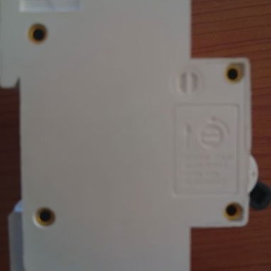 BREAKER TERMOMAGNÉTICO TRIPOLAR 100A SPC - 5/7