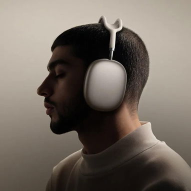Audífonos Bluetooth W65 Plus Happy Silver - Img 123233925