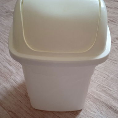 Bañadera para bebé y cesto de basura - 2/2