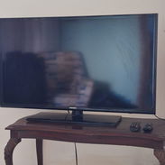 Vendo TV Samsung 42 pulgadas + cajita decodificadora - Img 57135254