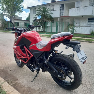 Se vende moto Furia 250cc chapa y certifico listos nueva 0 km en 2500 usd - Img 121863028