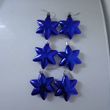Set de 6 estrellas  Material plástico  Precio 7usd - 3/4