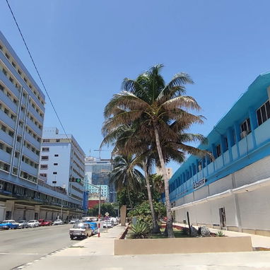 Renta líneal para estudiantes extranjeros a 2 cuadras de 23 y Malecón apartamento de 3 habitaciones y dos baños - Img 121222716