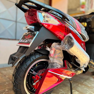 MOTO ELÉCTRICA BUCATTI (M) 2026 de 3000 WATS y hasta 150 km de autonomía 🏍️ - 2/10