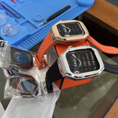 Manilla exclusiva para Apple Watch 44mm (Protector metálico y Correa de silicona) Súper Calidad!! - Img 93543596