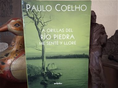 A orillas del río piedra me senté y lloré Paulo Coelho - Img main-image