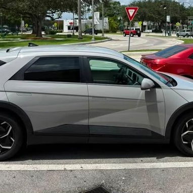 Carro Eléctrico Hyundai IONIQ 5 2024 - 2/5