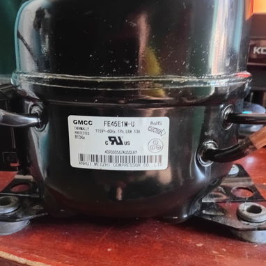 Vendo estas cositas, la.lavadora automática en 170 uss y la maquina para refrigerador a 90 usd - Img 127509850