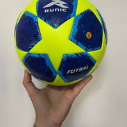 Balón de Futsal RUNIC, size 4 - Img 56051320