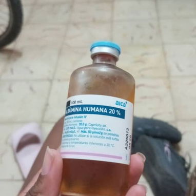 Albúmina humana de 100 ML al 20% , vencieron en Mayo, pero aún conserva su color y refrigeración en 30 mil cup. - 2/2