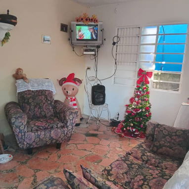 *$11.000usd En venta casa en Arroyo  Naranjo, Los pinos.. cerca del policlínico  Cuadra bastante tranquila, cerca de  ho - 3/10