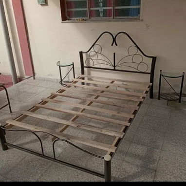 Buenas tengo camas de tubos y colchones en buen precio. Si quieres lo mejor escriba al pv 54127875 - Img 120777503