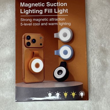 Luz mini portatil, magnetica, para el selfies, videos, crear contenido, recargable puerto tipo C.varios niveles de luz. - Img 121754191