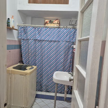 Venta de casa biplanta en Santo Suarez cerca de Santa Catalina. - 8/10