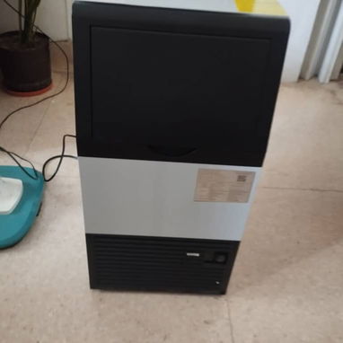 Maquina de hielo de 110 libras de hielo diario, Maquina de hielo de 130 libras y 200 libras de hielo diario, - 3/3