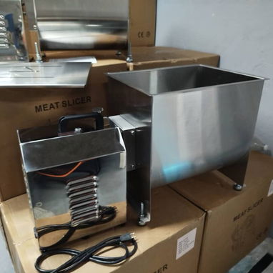 MÁQUINA MEZCLADORA DE CARNE 60 L - Img 123546217