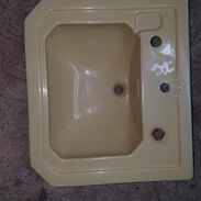 Vendo lavamanos grande amarillo - Img 45537752