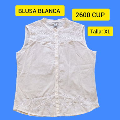 SE VENDE MEDIAS BLANCAS LARGAS 50CM - Img 121719936