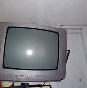 TV Philips 20 pulgadas , con su base incluida, todo en perfecto estado - Img 45843890
