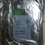 50 USD: HDD Seagate 2T, etiqueta Verde, en su nilon - Img 45913852