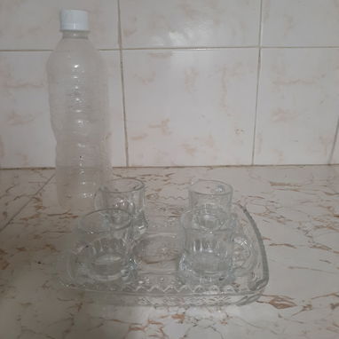 Bandeja y 4 tazas 1 onza - 2/4
