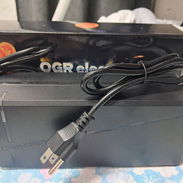 Cargador de 84 Volt y 5 Ah nuevo en caja - Img 57644091