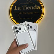 Iphone 17 pro con su caja con 100 de batería versión esim - Img 55601422