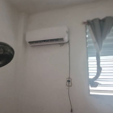 🏡*159-🔥EN REBAJAS🔥Venta de Casa puerta de calle en Lawton en perfectas condiciones*  ☝🏽*Consta de :* 2/4 lineales,sa - 10/10
