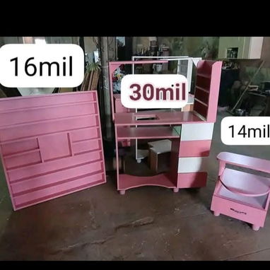 MESITAS DE UÑAS - 5/10