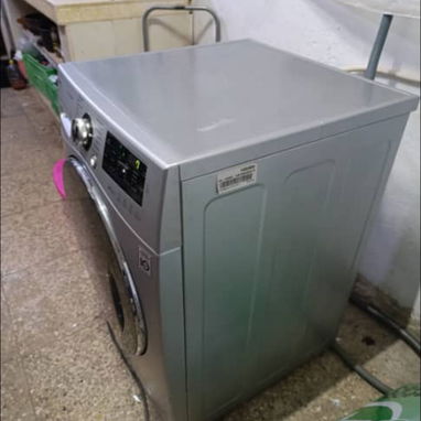 Vendo lavadora LG automática secado al vapor de uso - Img 120077394