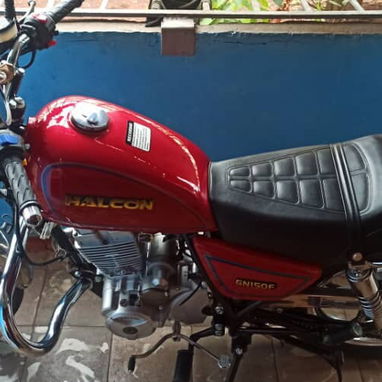 Venta de moto Halcón de 4 tiempos - 2/2