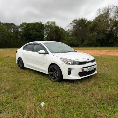 Vendo o vendo o negocio Kia Río, 2019 carro impecable - Img 116194231