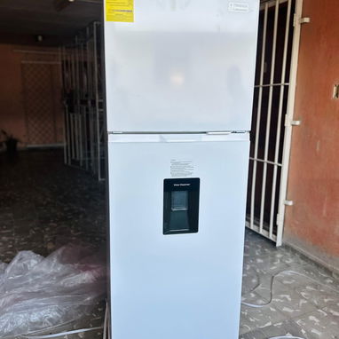 Refrigerador 11.7 pies marca Premium dispensador de agua de Congelación Seca Precio $530 USD Mensajería Incluida - Img 121125326