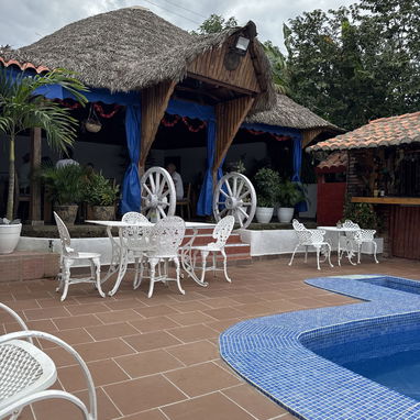 Renta de habitaciones con piscina en Viñales - 2/4