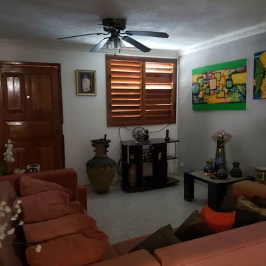 Biplanta en Playa Reparto Flores 2/4 garaje para 3 autos 40mil usd 53582376 - Img 123424873