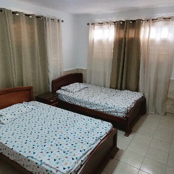 Renta en Casino deportivo. 4 habitaciones y 3 baños, con todo - 4/5