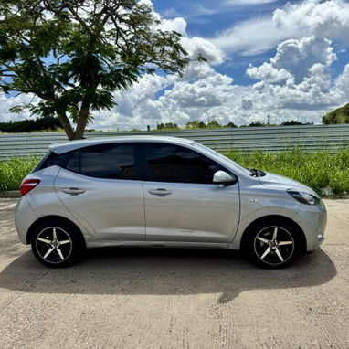 Hyundai Grand i10 2021 Automático - 4/6