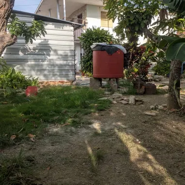 Se vende casa en Guanabo a 300m de la playa - Img 124272086