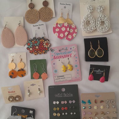 Artículos de fantasía_Aretes collares pulseras y anillos - 2/5