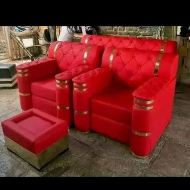 Interesados llamar al 58879086 inf.. o contactar por Whatsapp o messenger. - Escáparates y gabetero.  - Juego de sala. - 2/10