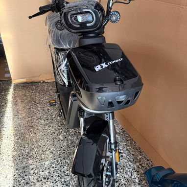 *BICIMOTO RX COMBAT*Motor: 3000 W • Voltaje: 72 V • Batería: 45 Ah. 1900 USD - 2/3