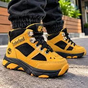 Para niños: Botas timberland, jordan, tenis de spiderman - Img 58444253